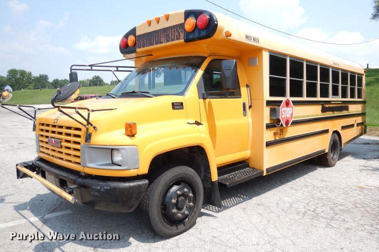 image for item DG0785 2005 GMC C5500  school bus