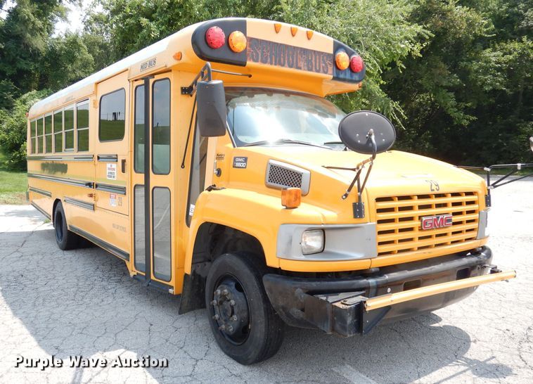 image for item DG0785 2005 GMC C5500  school bus