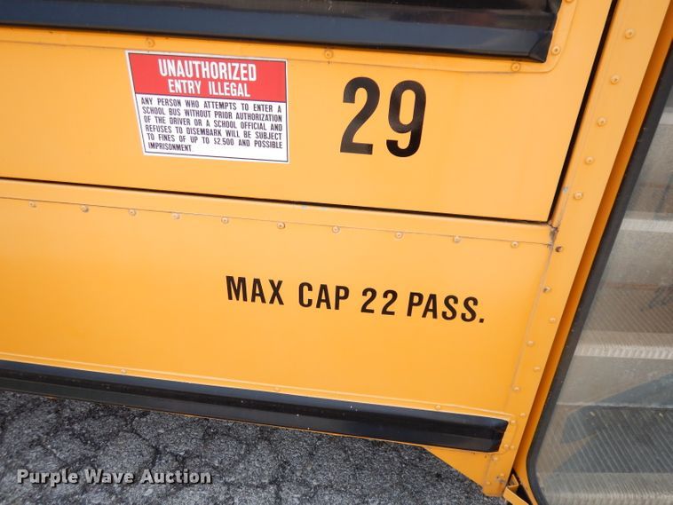 image for item DG0785 2005 GMC C5500  school bus