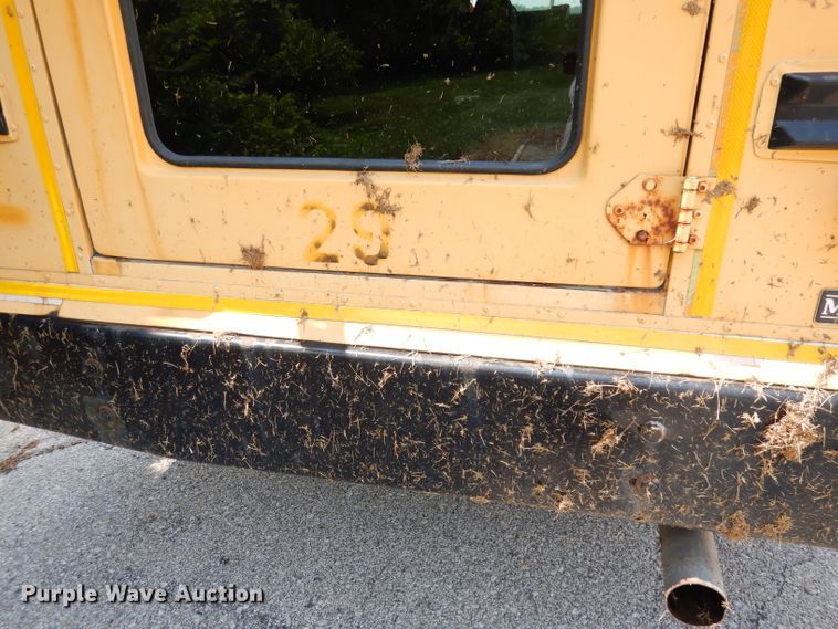 image for item DG0785 2005 GMC C5500  school bus