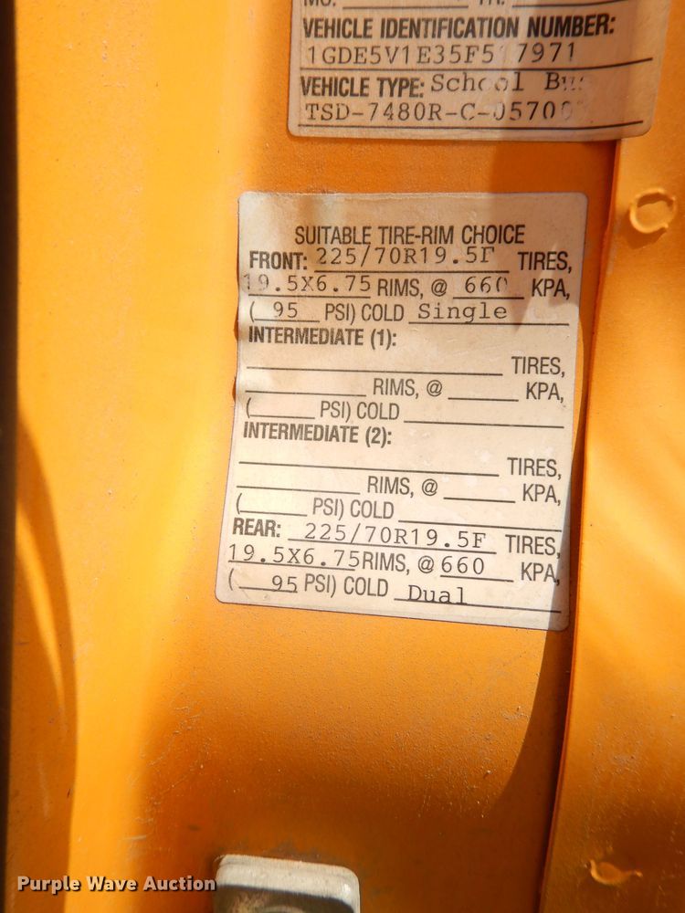 image for item DG0785 2005 GMC C5500  school bus