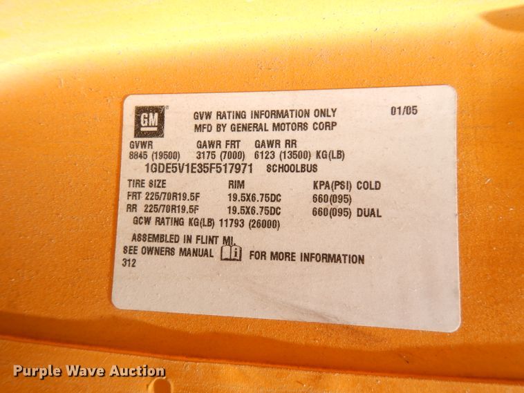 image for item DG0785 2005 GMC C5500  school bus