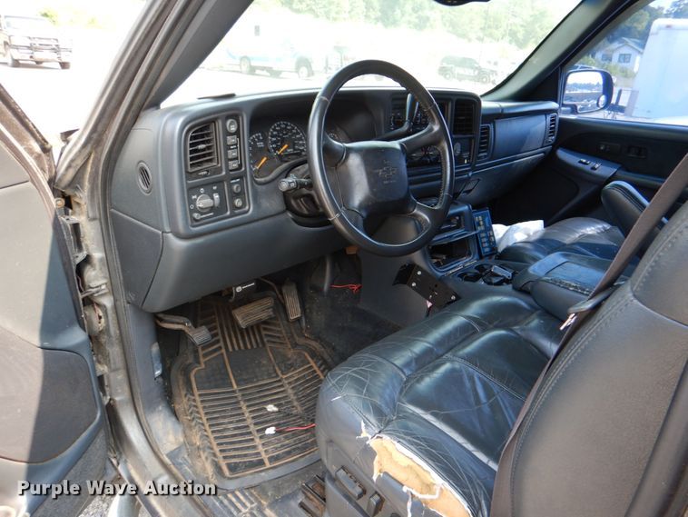 image for item DH2422 2000 Chevrolet Silverado 1500  Ext. Cab pickup truck