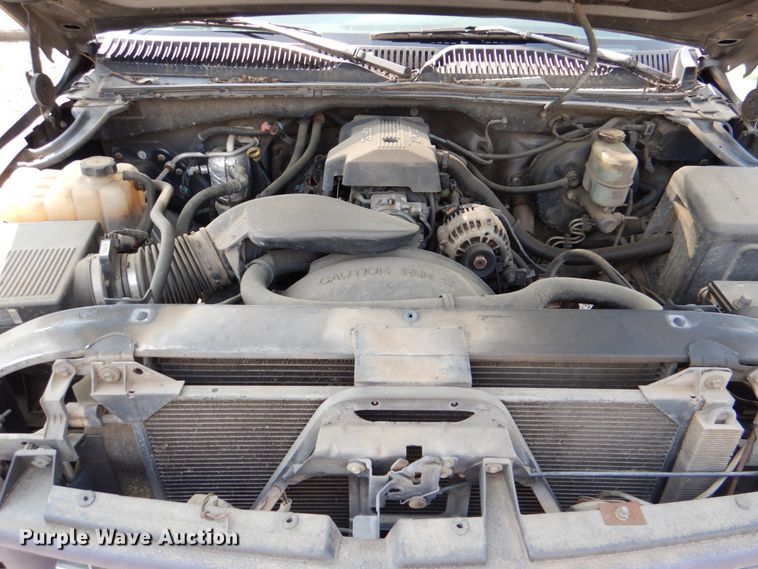 image for item DH2422 2000 Chevrolet Silverado 1500  Ext. Cab pickup truck