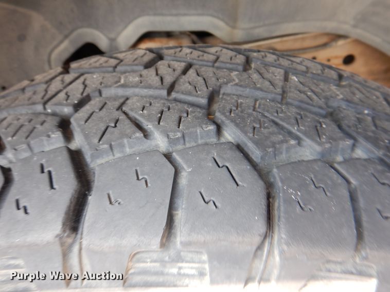 image for item DH2422 2000 Chevrolet Silverado 1500  Ext. Cab pickup truck