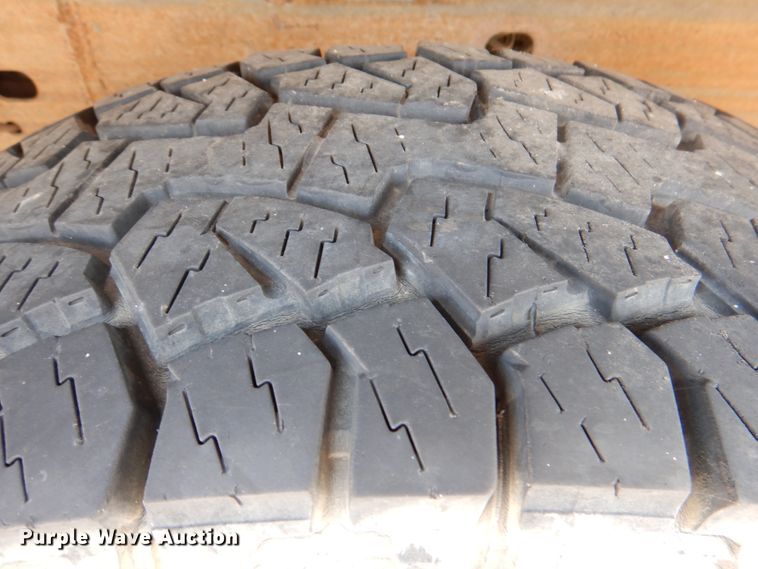 image for item DH2422 2000 Chevrolet Silverado 1500  Ext. Cab pickup truck