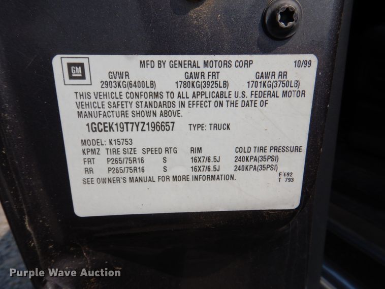 image for item DH2422 2000 Chevrolet Silverado 1500  Ext. Cab pickup truck