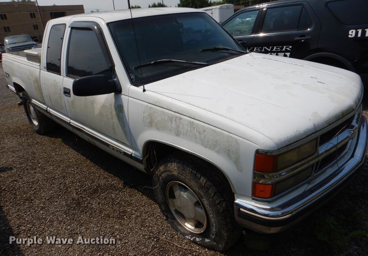 image for item DH2427 1997 Chevrolet K1500  Ext. Cab pickup truck