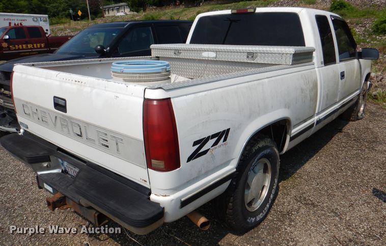 image for item DH2427 1997 Chevrolet K1500  Ext. Cab pickup truck