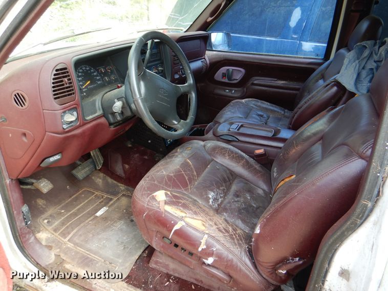 image for item DH2427 1997 Chevrolet K1500  Ext. Cab pickup truck