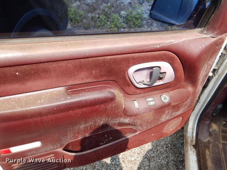 image for item DH2427 1997 Chevrolet K1500  Ext. Cab pickup truck