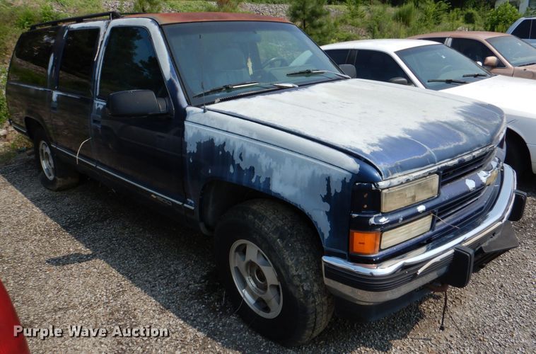 image for item DH2429 1994 Chevrolet Suburban K1500  SUV