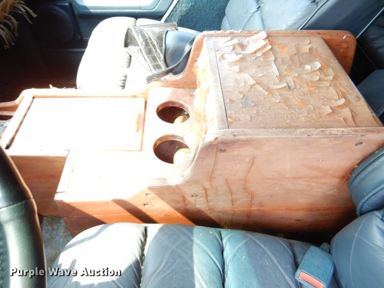 image for item DH2429 1994 Chevrolet Suburban K1500  SUV