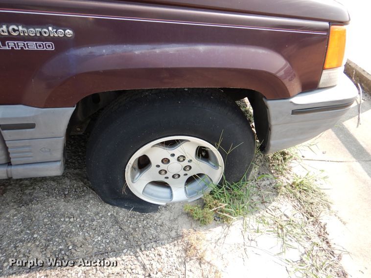 image for item DH2457 1995 Jeep Grand Cherokee  SUV