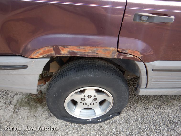 image for item DH2457 1995 Jeep Grand Cherokee  SUV