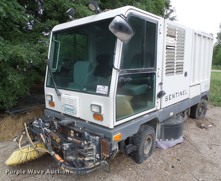 image for item DI5676 Tennent Sentinel  street sweeper truck