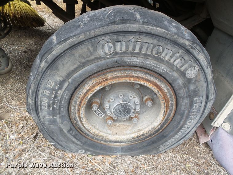 image for item DI5676 Tennent Sentinel  street sweeper truck