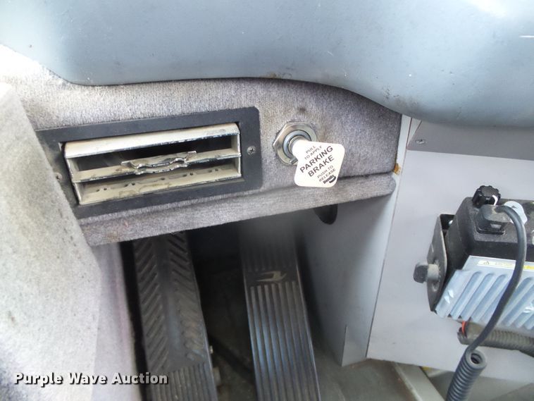 image for item DI5678 2000 Blue Bird LCT40  coach bus