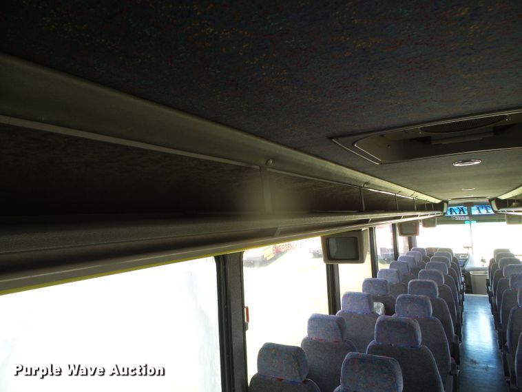 image for item DI5678 2000 Blue Bird LCT40  coach bus