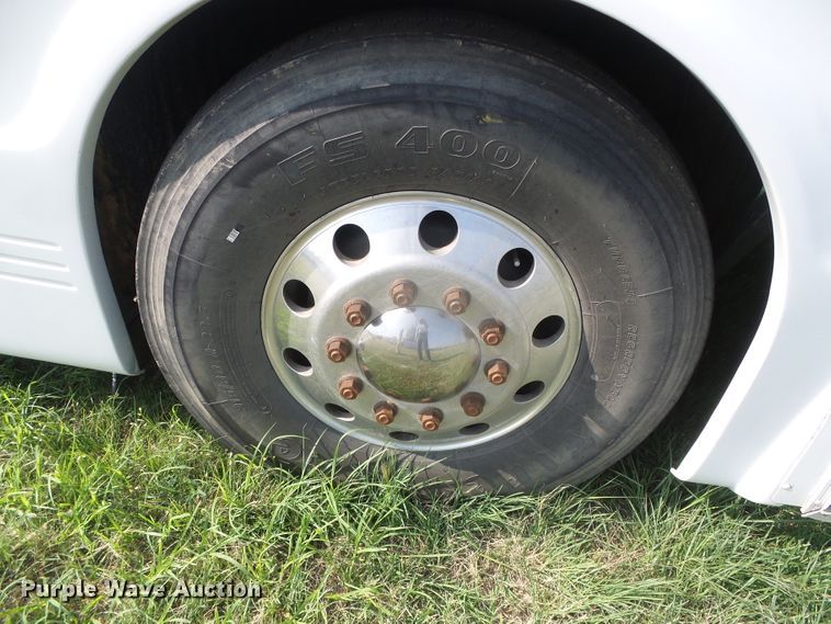 image for item DI5678 2000 Blue Bird LCT40  coach bus