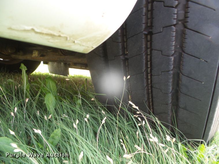 image for item DI5678 2000 Blue Bird LCT40  coach bus