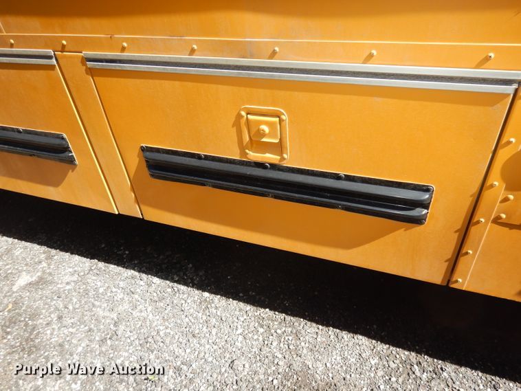 image for item DI6653 2002 Chevrolet Blue Bird  school bus