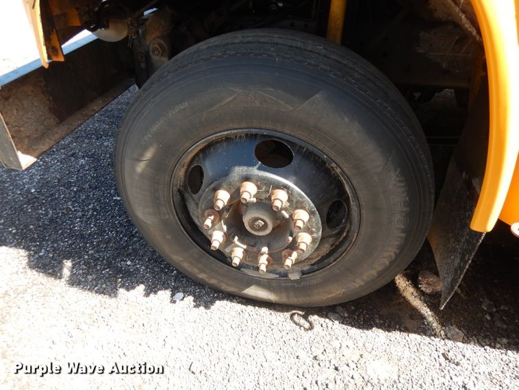 image for item DI6653 2002 Chevrolet Blue Bird  school bus