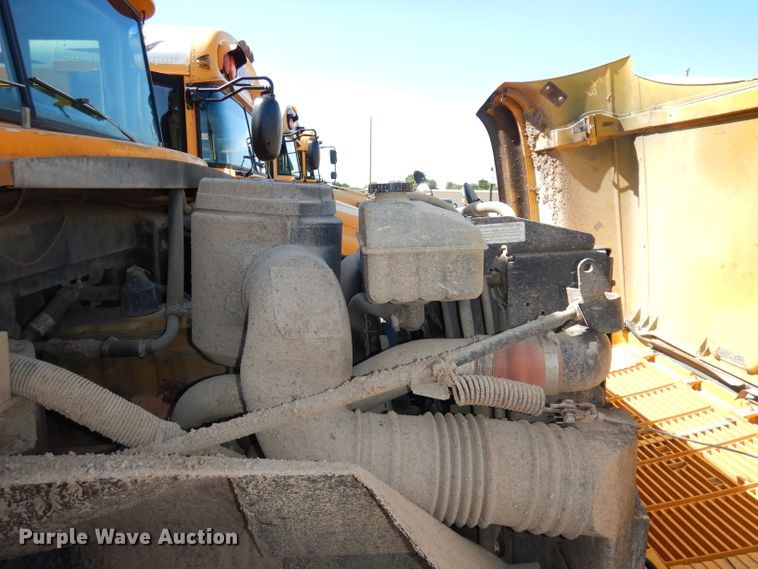 image for item DI6653 2002 Chevrolet Blue Bird  school bus