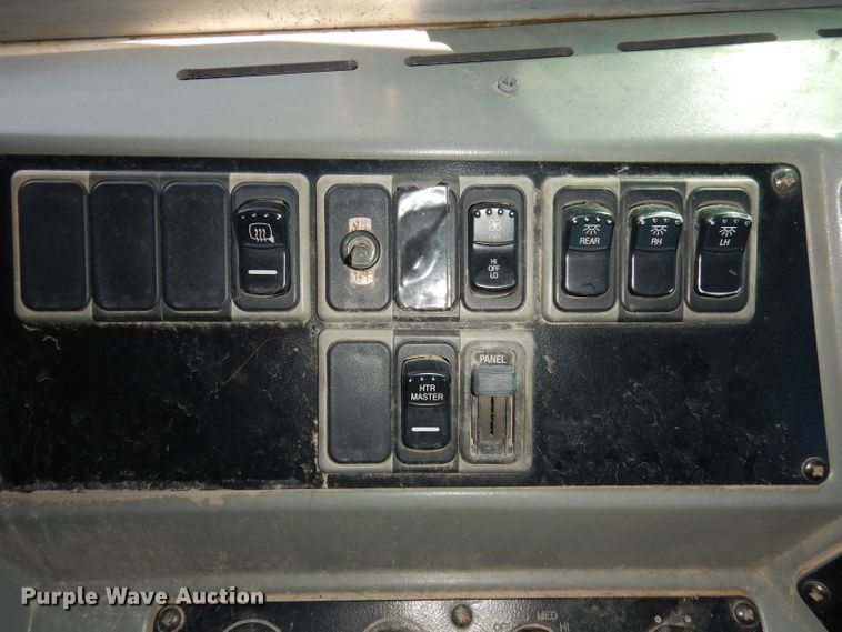 image for item DI6653 2002 Chevrolet Blue Bird  school bus