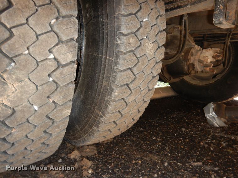 image for item DI6653 2002 Chevrolet Blue Bird  school bus