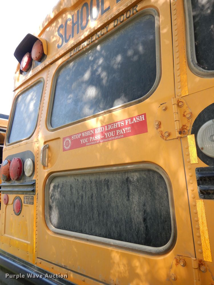 image for item DI6653 2002 Chevrolet Blue Bird  school bus