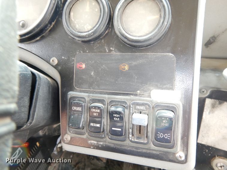 image for item DI6744 2005 Blue Bird Vision  school bus