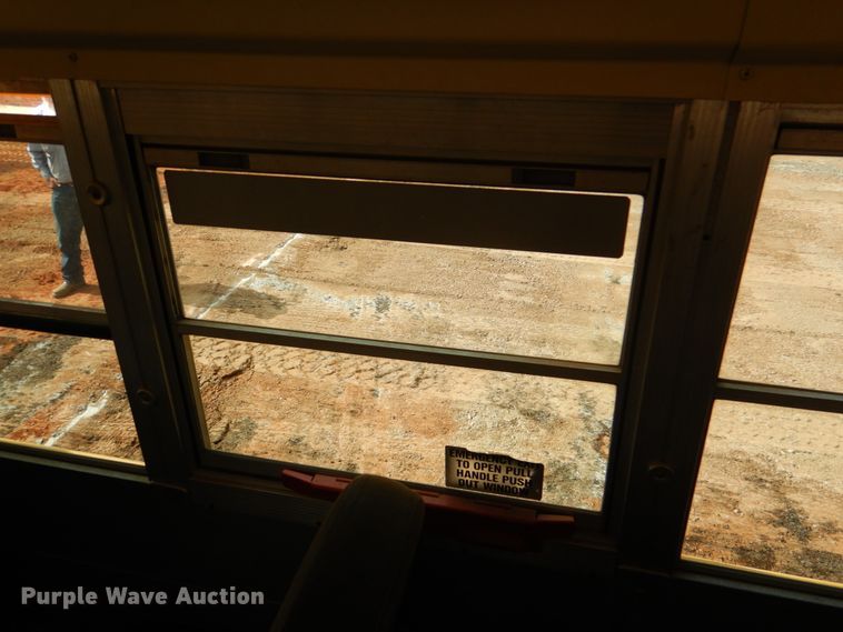 image for item DL0505 1997 Ford B800  school bus