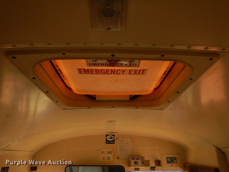 image for item DL0505 1997 Ford B800  school bus