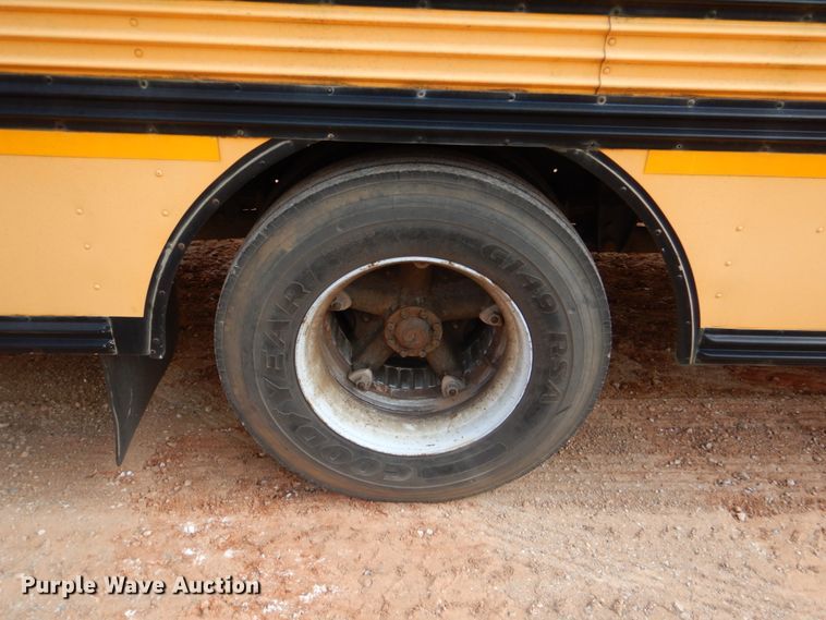 image for item DL0505 1997 Ford B800  school bus