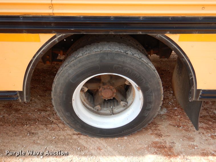 image for item DL0505 1997 Ford B800  school bus