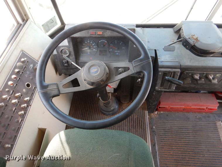 image for item DL0506 1999 Blue Bird All American RE  school bus