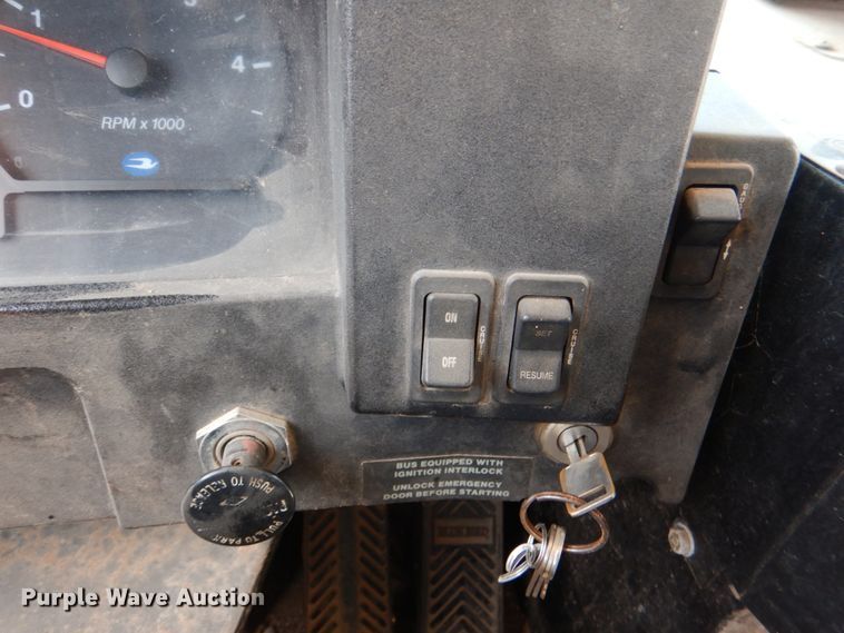 image for item DL0506 1999 Blue Bird All American RE  school bus