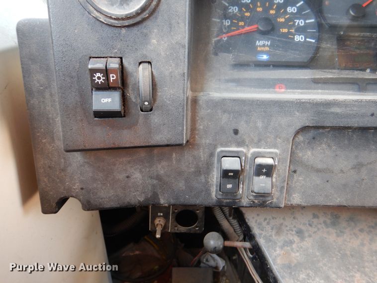 image for item DL0506 1999 Blue Bird All American RE  school bus