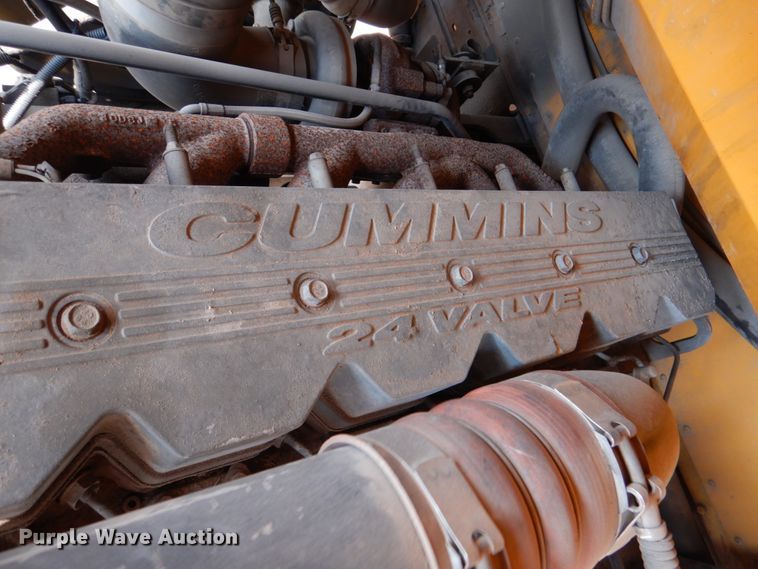 image for item DL0506 1999 Blue Bird All American RE  school bus