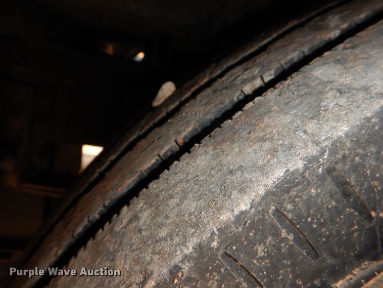 image for item DL0506 1999 Blue Bird All American RE  school bus