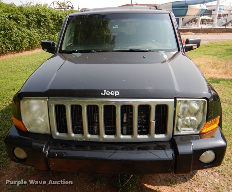 image for item DL0513 2008 Jeep Commander  SUV