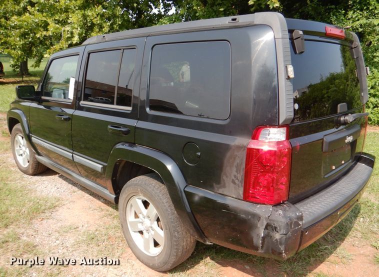 image for item DL0513 2008 Jeep Commander  SUV