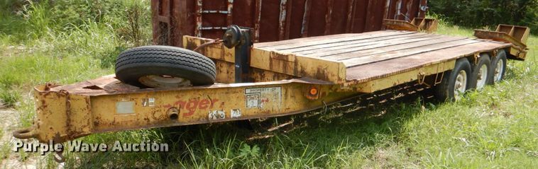image for item DL0520 1987 Eager Beaver D9D0X  equipment trailer