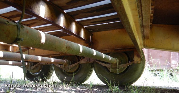 image for item DL0520 1987 Eager Beaver D9D0X  equipment trailer