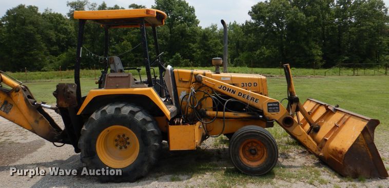 image for item DL0521 John Deere 310D  backhoe