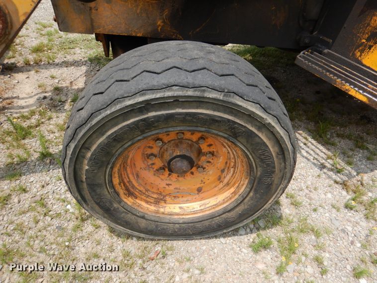 image for item DL0521 John Deere 310D  backhoe