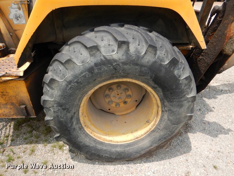 image for item DL0521 John Deere 310D  backhoe