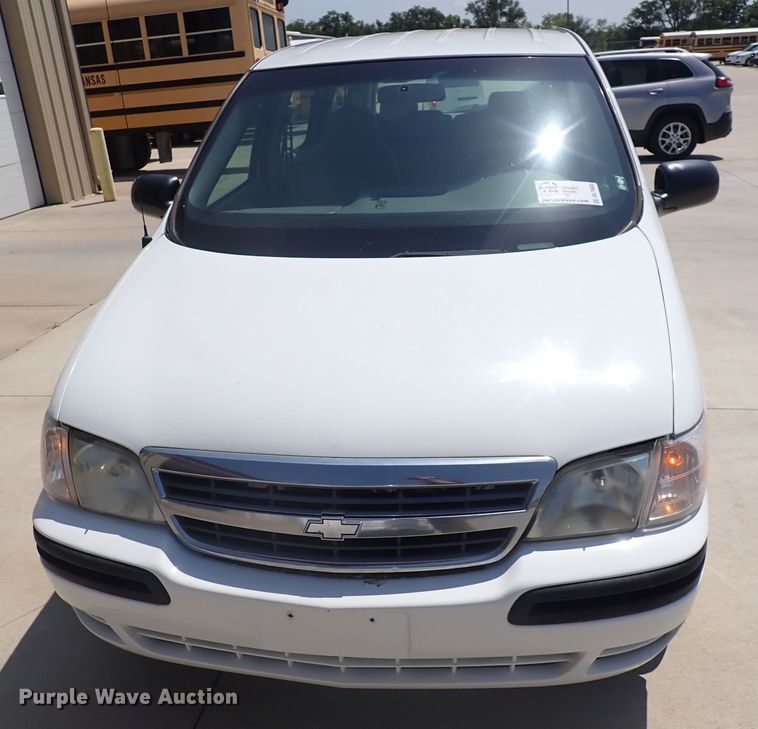 image for item DL7603 2004 Chevrolet Venture  van