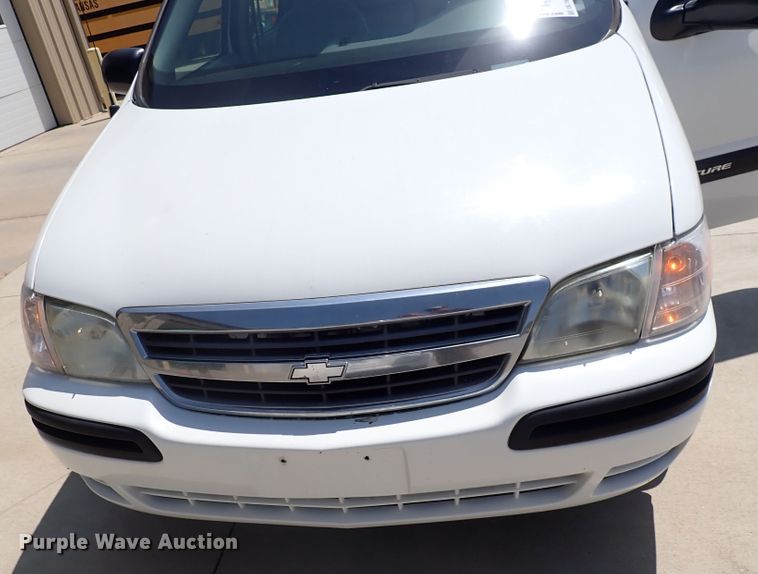 image for item DL7603 2004 Chevrolet Venture  van